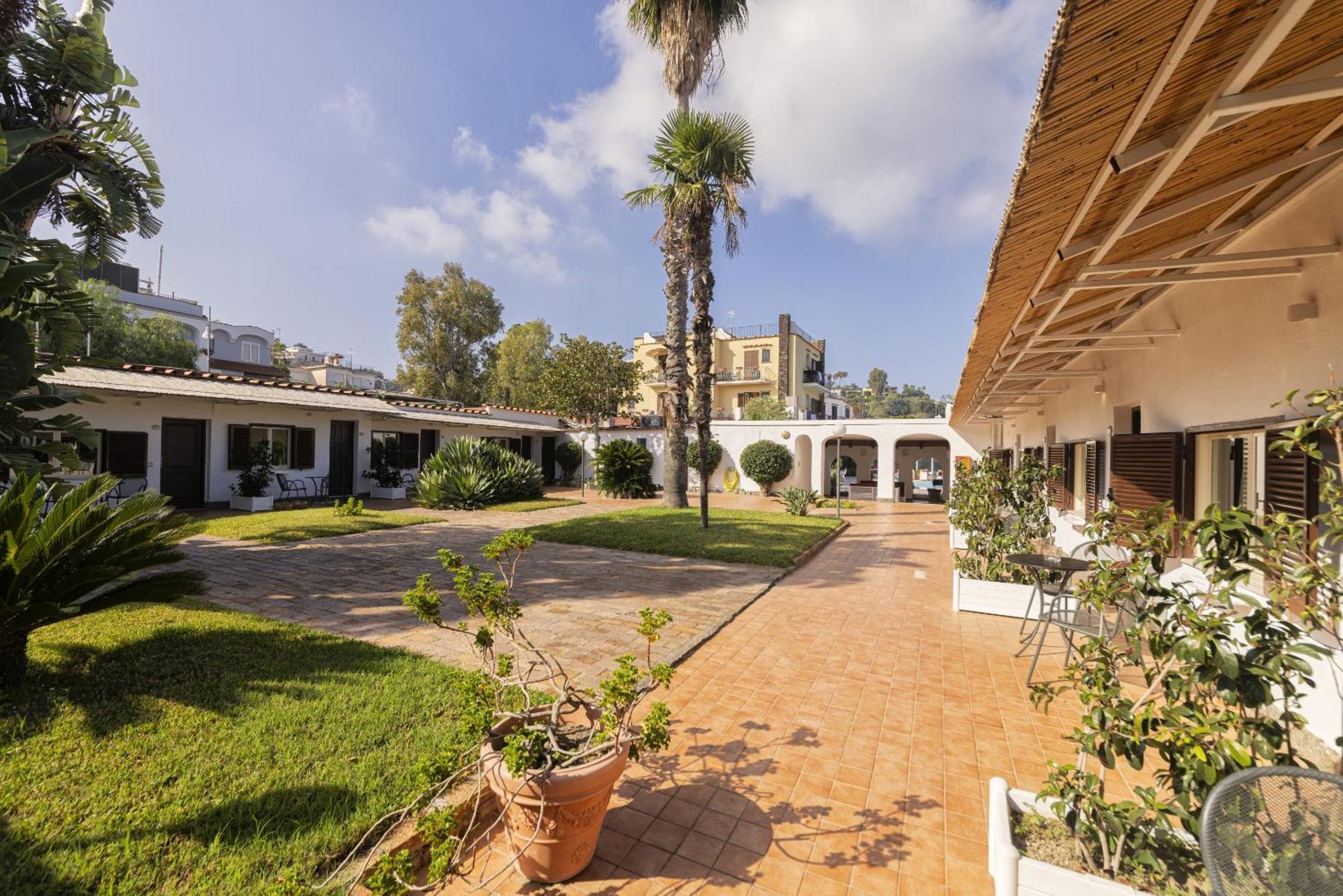 Hotel Terme Principe Lacco Ameno  المظهر الخارجي الصورة